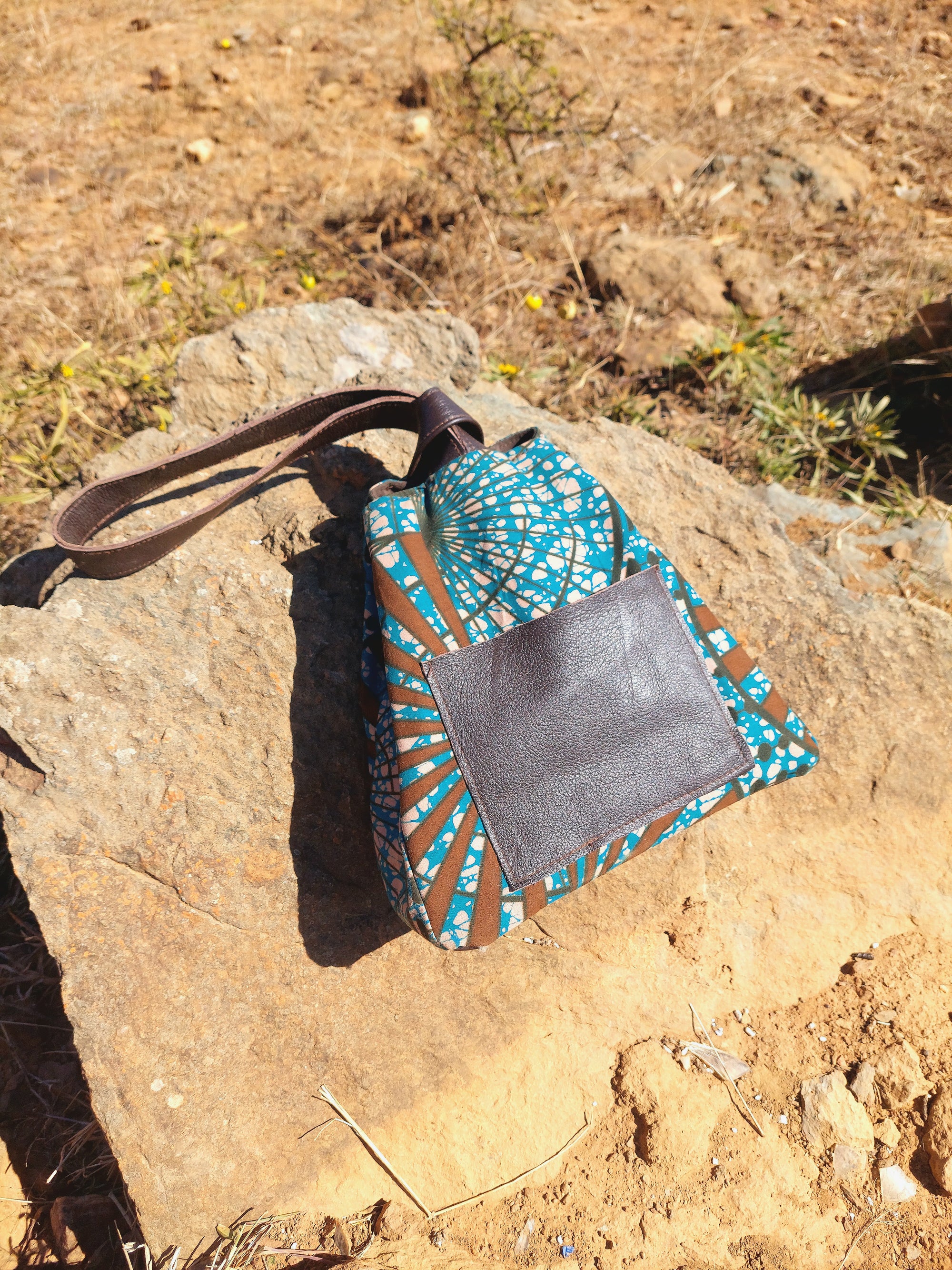 Zari Knot Bag