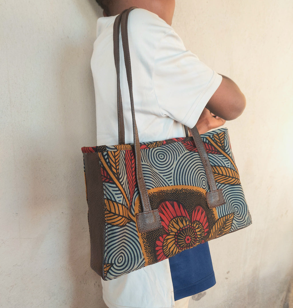 Luba Shoulder Bag