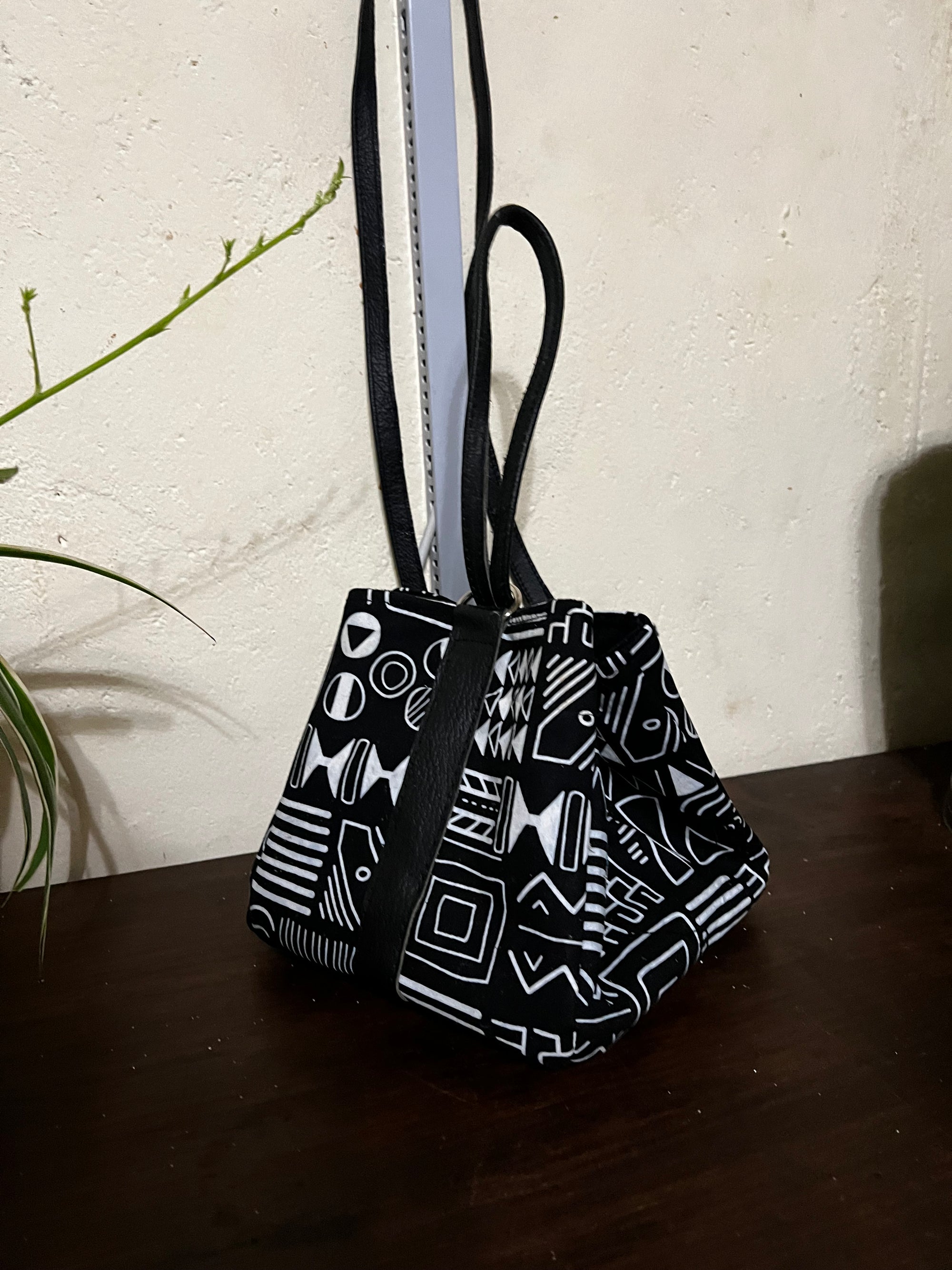 Ntatho Knot Bag
