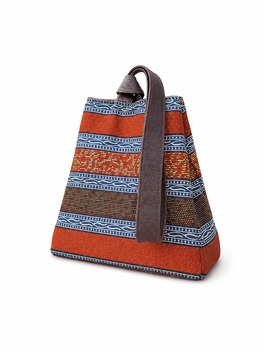 Lyeti Knot Bag