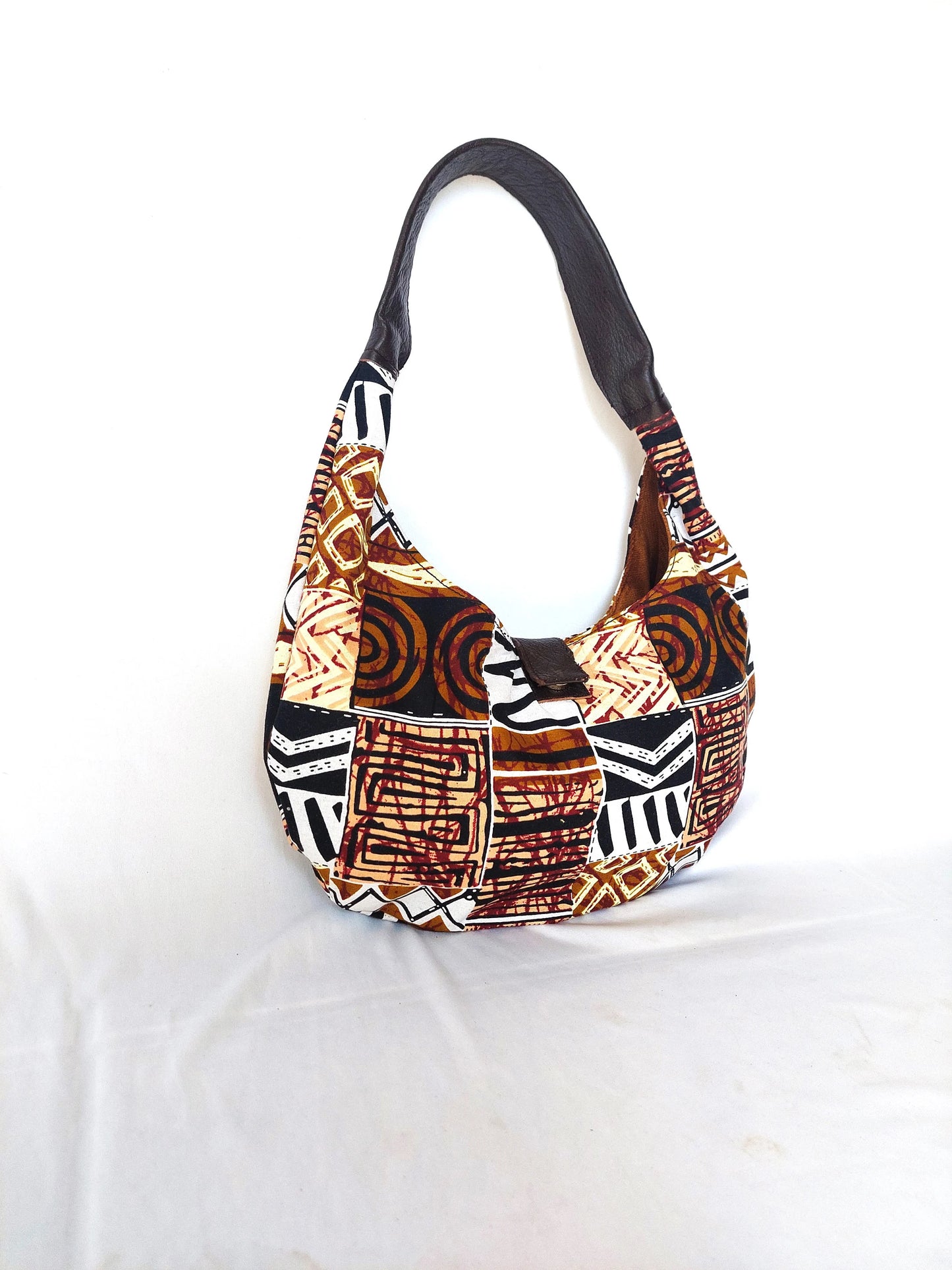 Amaanyi Shoulder Bag